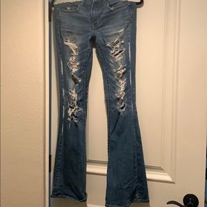 Distressed AE Stretch Flair Jeans